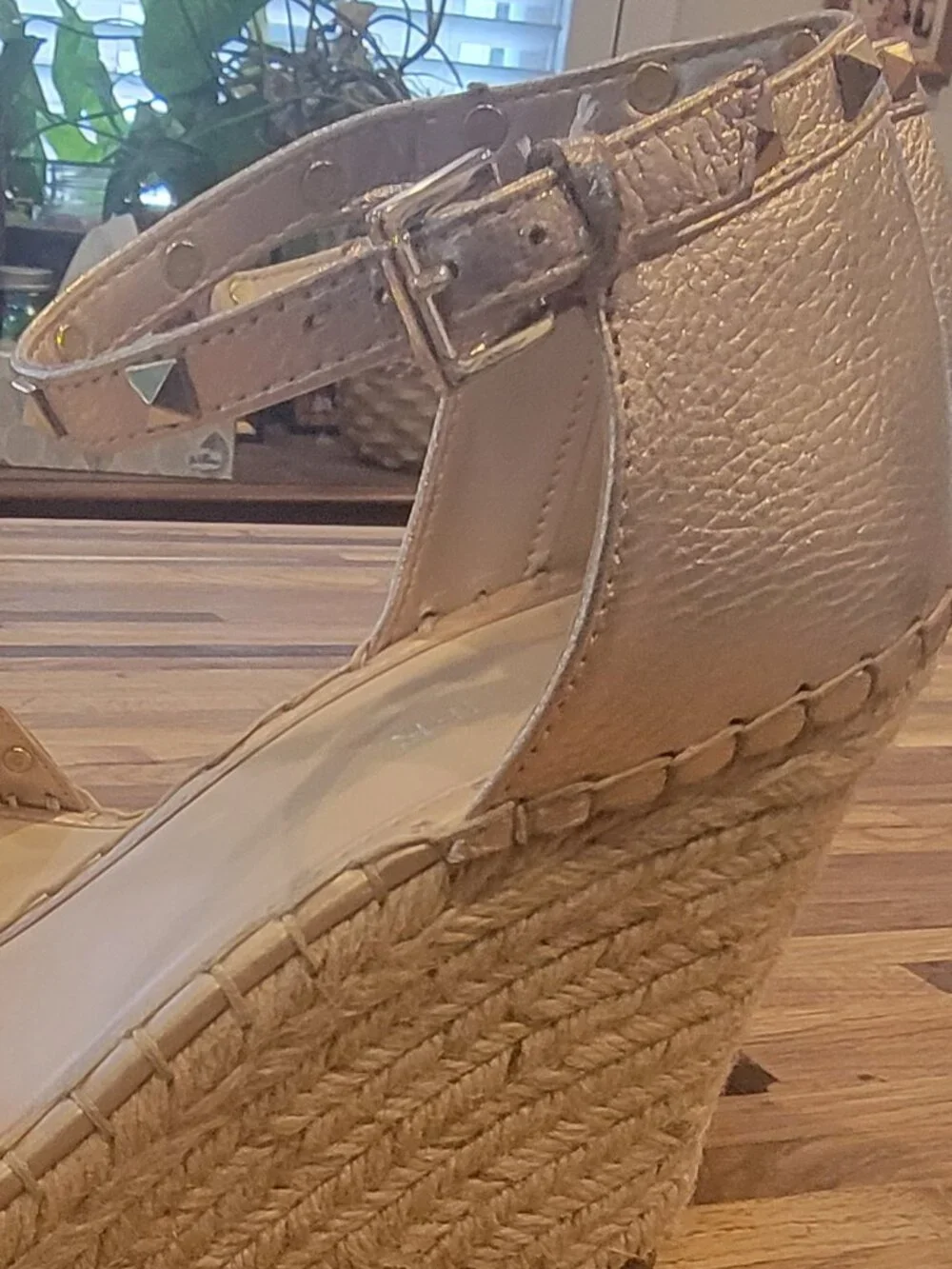 Marc Fisher Kegan Espadrille Wedge Sandals Metallic Gold with Studs Open Toe